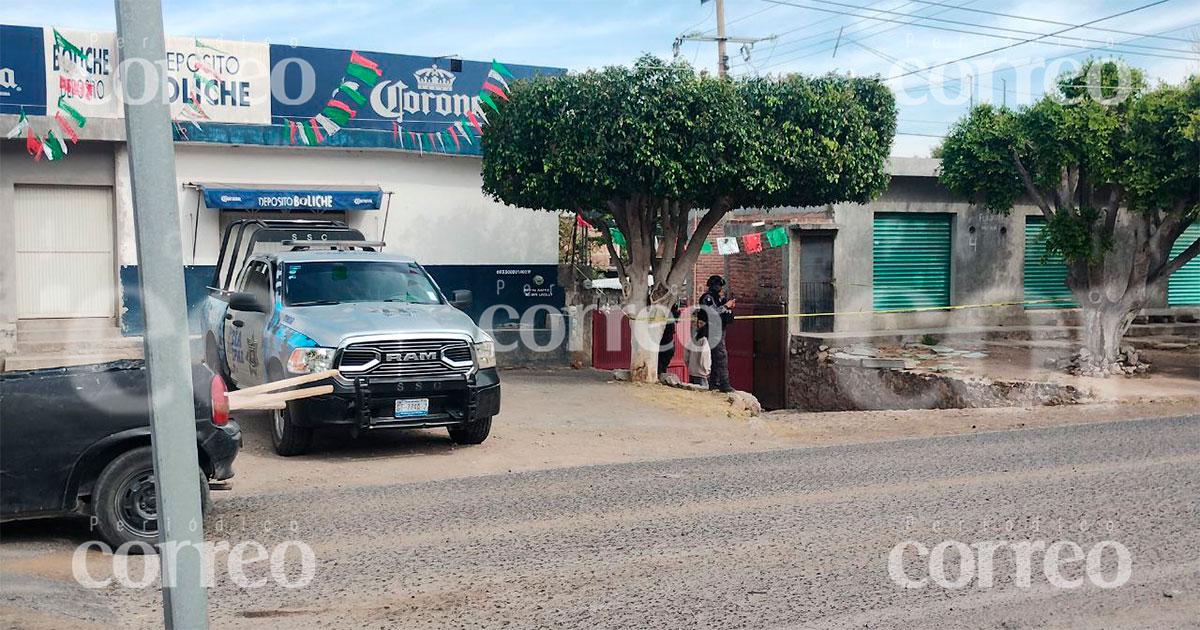 Sicarios persiguen a hombre por techos de Juan Martín en Celaya y lo matan