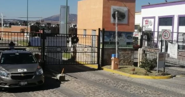 Guanajuato capital: cierran Puerta 2 del Manantial sin previo aviso; no había guardias