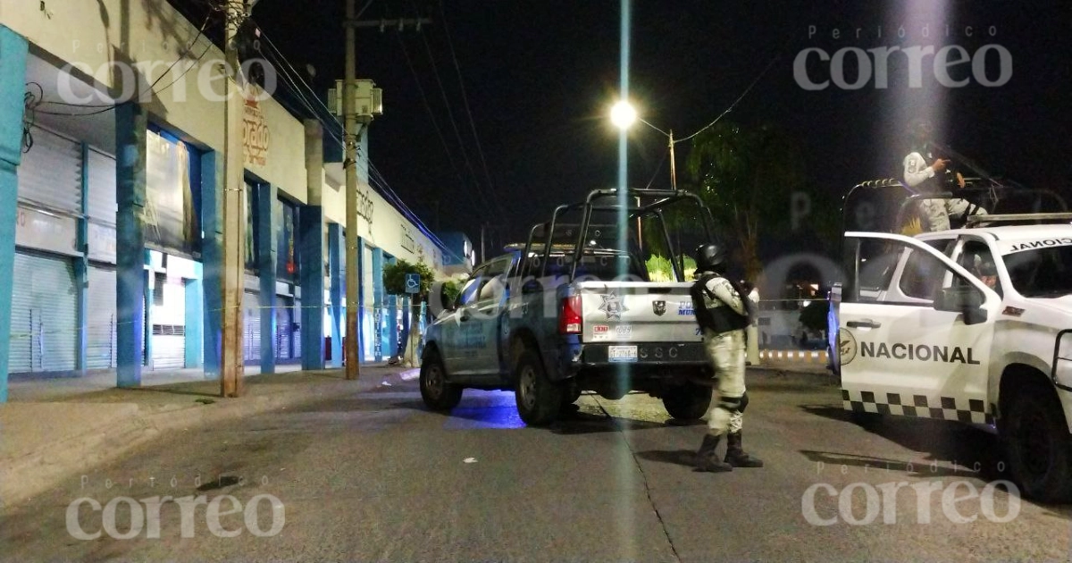 Asesinan a balazos a un hombre en las afueras del mercado El Dorado en Celaya