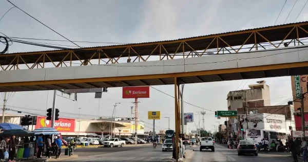 Puentes vehiculares y peatonales de Irapuato urgen de un buen mantenimiento