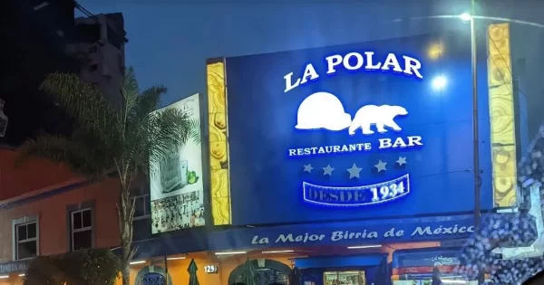 Personal del bar ‘La Polar’ en la CDMX habría golpeado a un cliente hasta matarlo