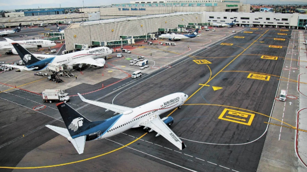 Aeropuertos de Estados Unidos intentan regresar a la normalidad; hoy 91 vuelos se cancelaron