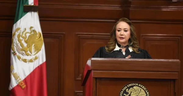 Tras confirmar plagio, Abogacía Mexicana exige renuncia de la ministra Yasmín Esquivel