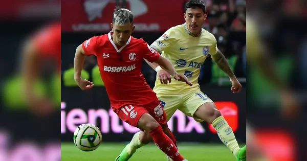 América y Toluca empatan a 2 tras intenso partido de ida y vuelta