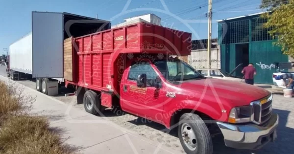 Policía de Querétaro recupera tráiler robado en Guanajuato; hay 14 detenidos