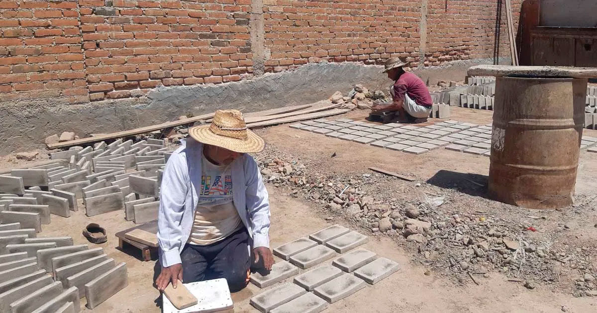 En ladrilleras de Guanajuato 3 de cada 10 trabajadores aspiran a otro empleo; SDES los ayudará