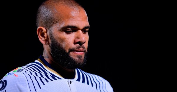 Dani Alves queda fuera de Pumas tras recibir prisión preventiva por presunta agresión sexual