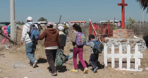 Pénjamo: salen 20 mil peregrinos rumbo a San Juan de los Lagos