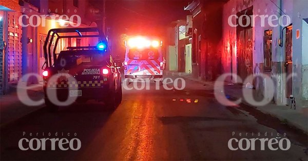 Prenden fuego a una casa en Irapuato; abarrotera Bara se incendia también