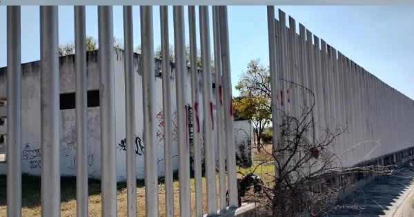 Celaya: sufre Parque Bicentenario saqueo y abandono