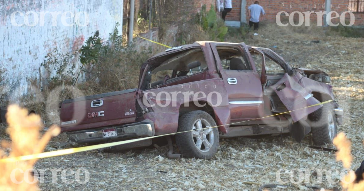 Aparatosa volcadura en comunidad Liebres de Suárez deja dos muertos en Pénjamo