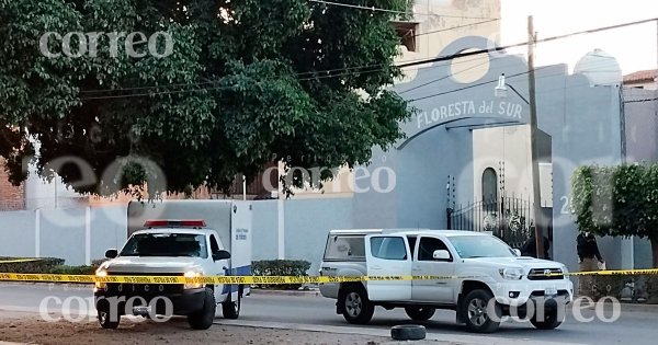 Asesinan a hombre afuera de fraccionamiento Floresta del Sur en Celaya