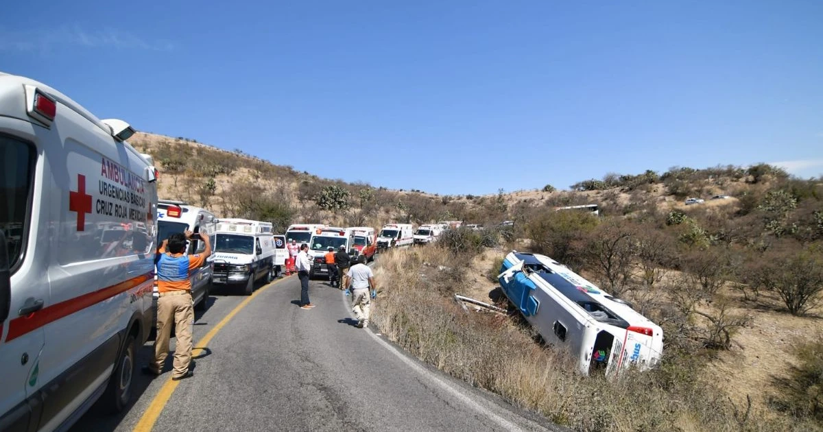 Cae trailero responsable de choque de Unebús en la Dolores Hidalgo-Guanajuato