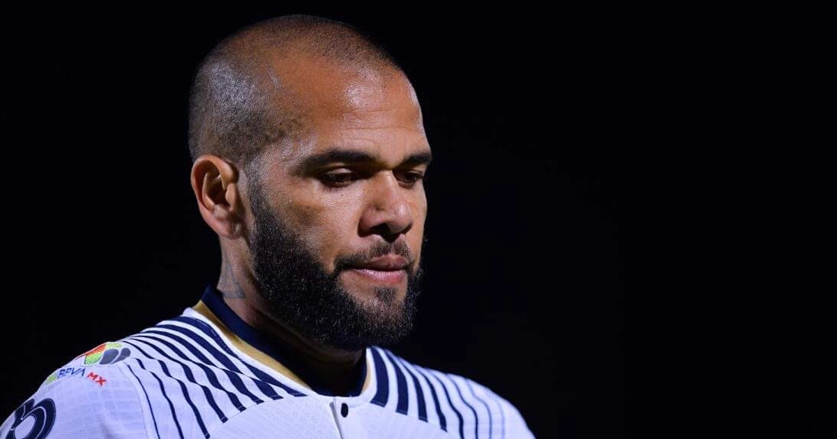 Dani Alves busca utilizar pulsera de geolocalización para llevar su proceso en libertad