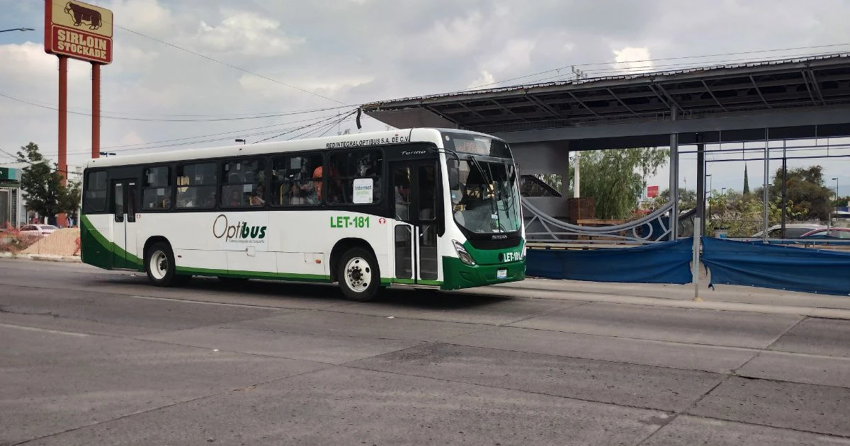 “Apresurada e insuficiente”, consideran activistas propuesta de aumento al pasaje de León