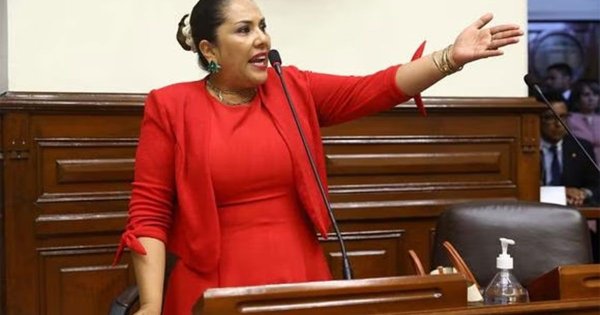 Vicepresidenta Digna Calle renuncia al Congreso de Perú por bloqueo a adelanto de elecciones 