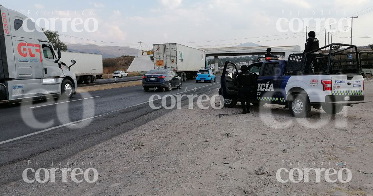 Intento de robo de un tráiler en San José Iturbide termina en balacera