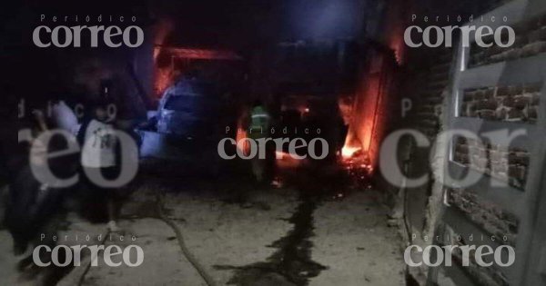 Tras asesinato de comandante, balean e incendian casa de agente de la FGE en Silao