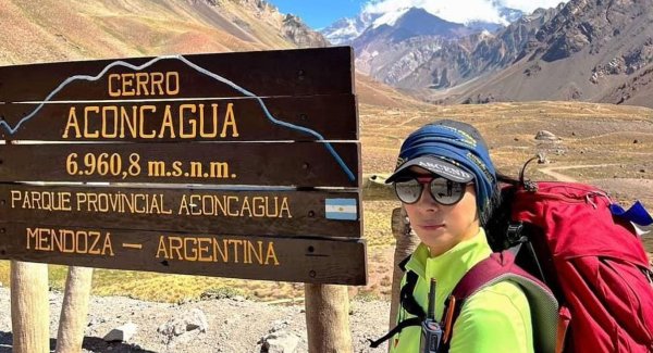 La montañista celayense, Elena Cortés Acevedo, conquista el Monte Aconcagua 