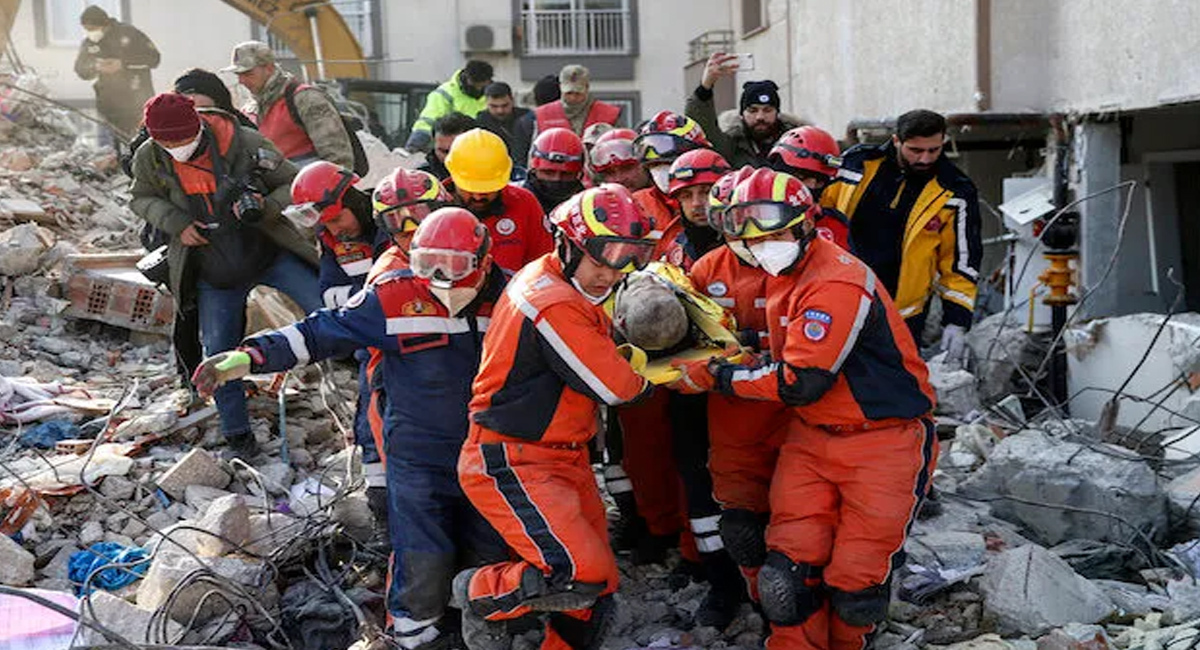 Terremoto en Turquía y Siria cobra más de 45 mil vidas, pero todavía rescatan sobrevivientes 