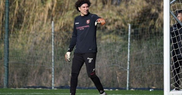 Memo Ochoa se queda en la banca y Lazio derrota al Salernitana 