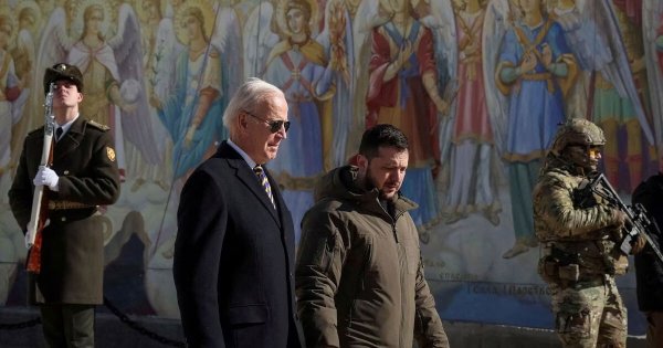 Joe Biden visita Kiev de sorpresa y promete una ayuda de 500 mdd