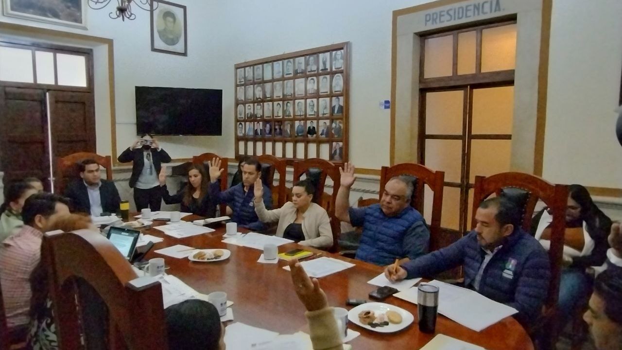 En Purísima del Rincón otorgan 3 mdp para pintar casas pero cuestionan apoyo a deportista