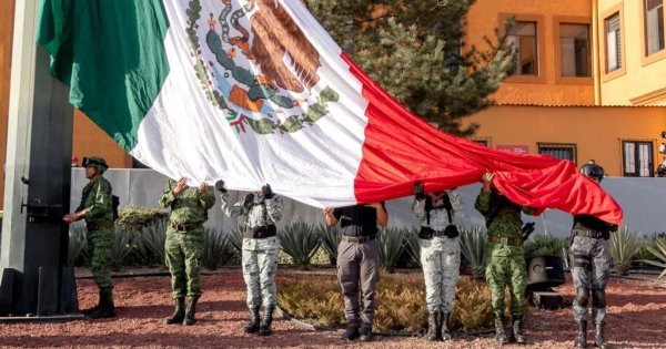 La bandera es el más preciado de los símbolos nacionales: Mauricio Trejo