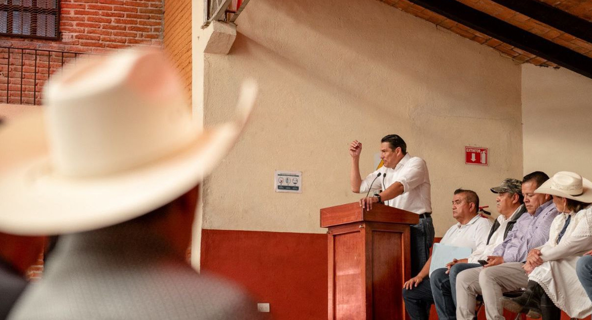 Mauricio Trejo se compromete con el campo ante la Central Campesina Independiente 