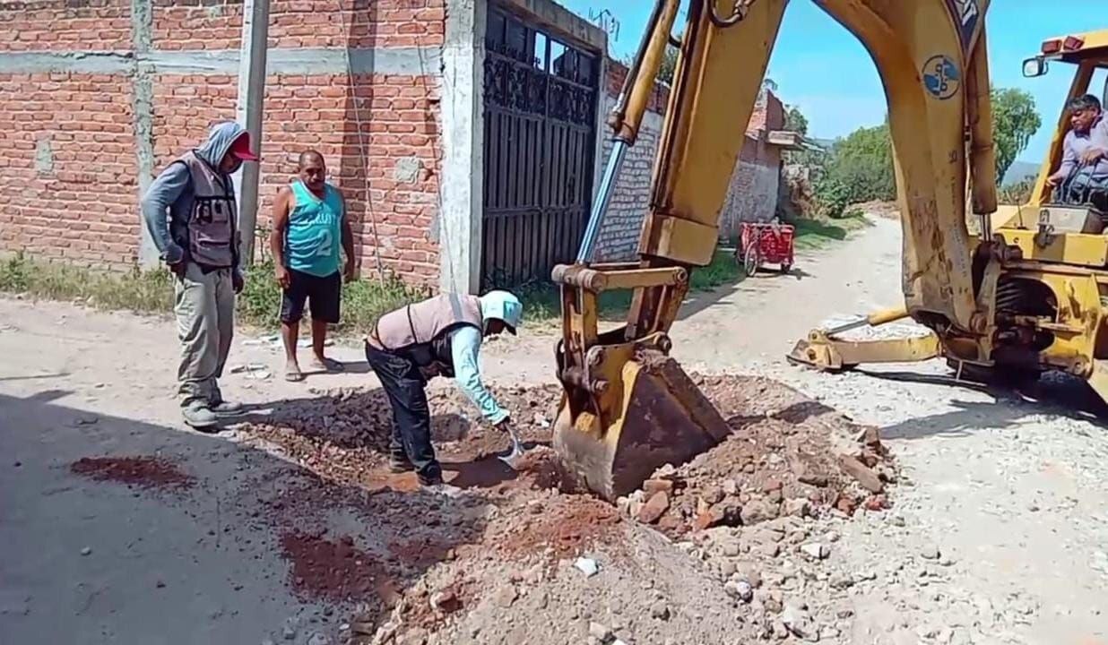 Celaya: Consejo Comunitario se brinca a la JUMAPA y comienza obras por su cuenta 