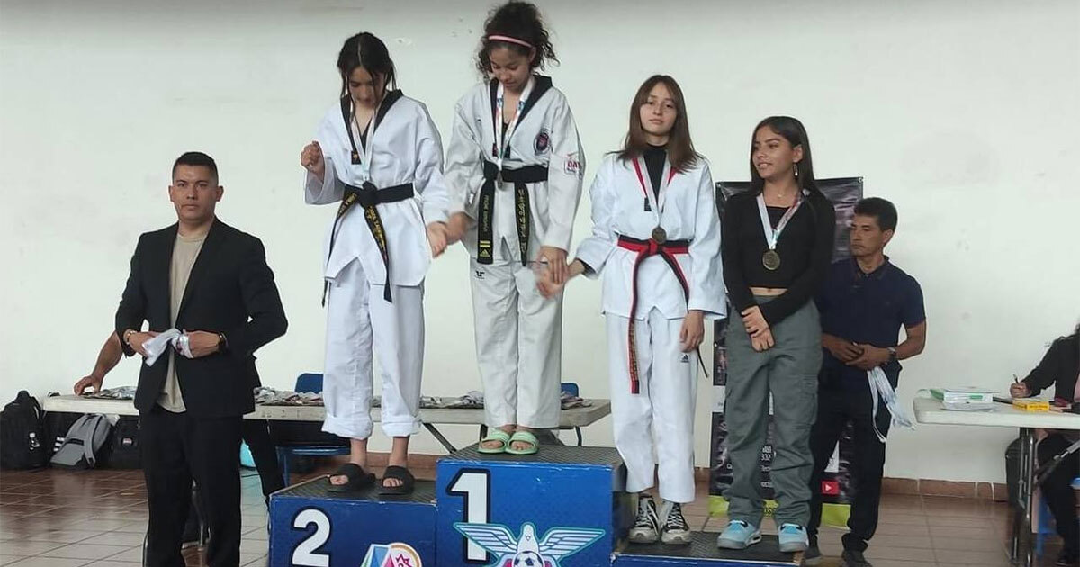 Jóvenes atletas de Acámbaro califican a las pre-nacionales de Tae Kwon Do