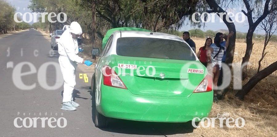 Asesinan a taxista de León; lo dejan encajuelado en la carretera a Barretos