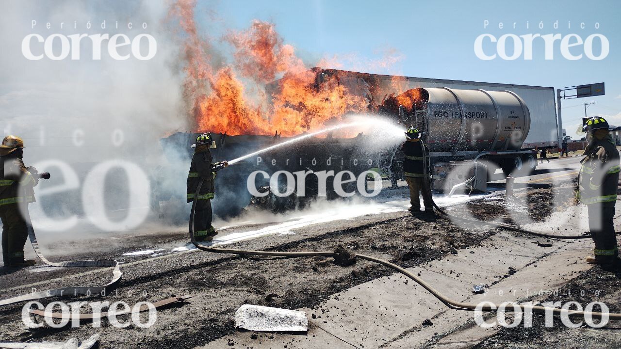 Explota pipa en la carretera Pénjamo-Abasolo