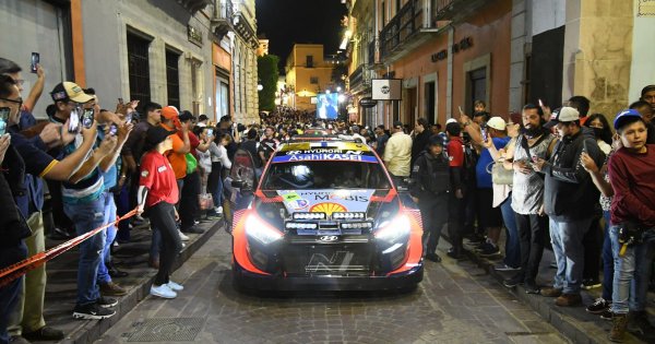 Hasta 30 mil espectadores y una riña: el saldo de la arrancada del Rally México en Guanajuato