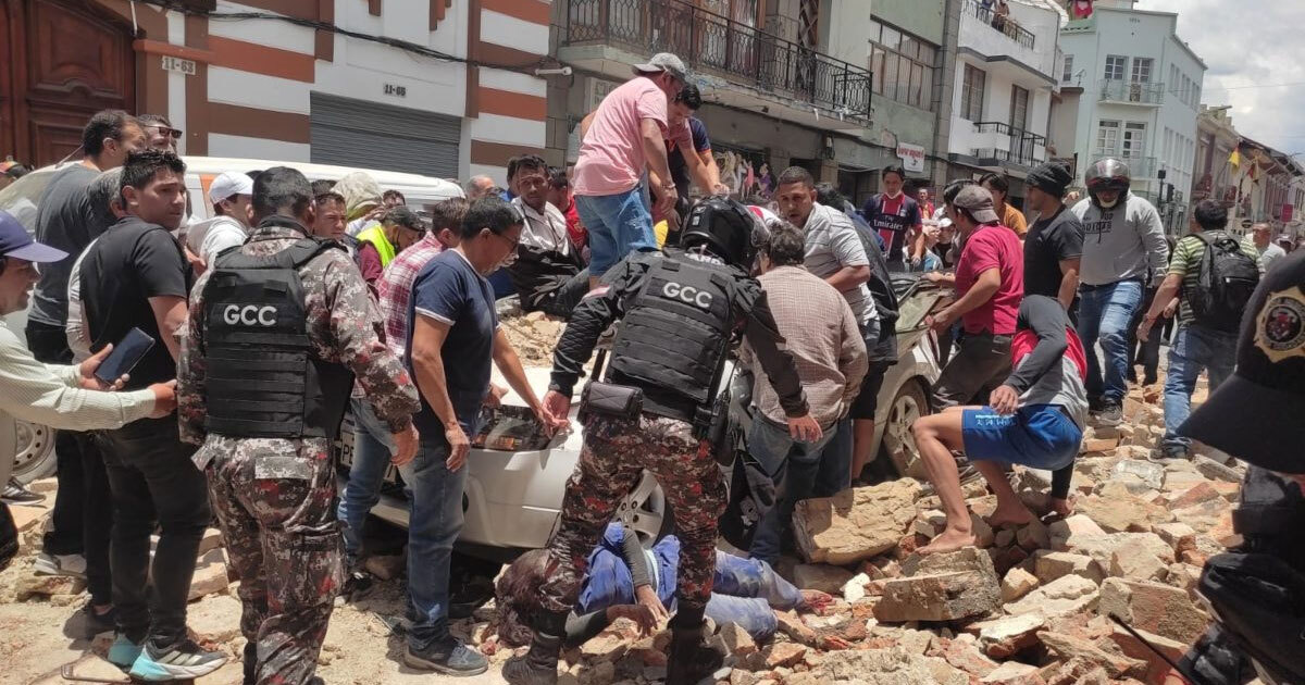 Sismo en Ecuador deja al menos un muerto y varios daños materiales 