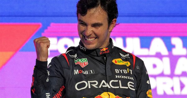 Checo Pérez gana Arabia Saudita y la prensa alaba su actuación 