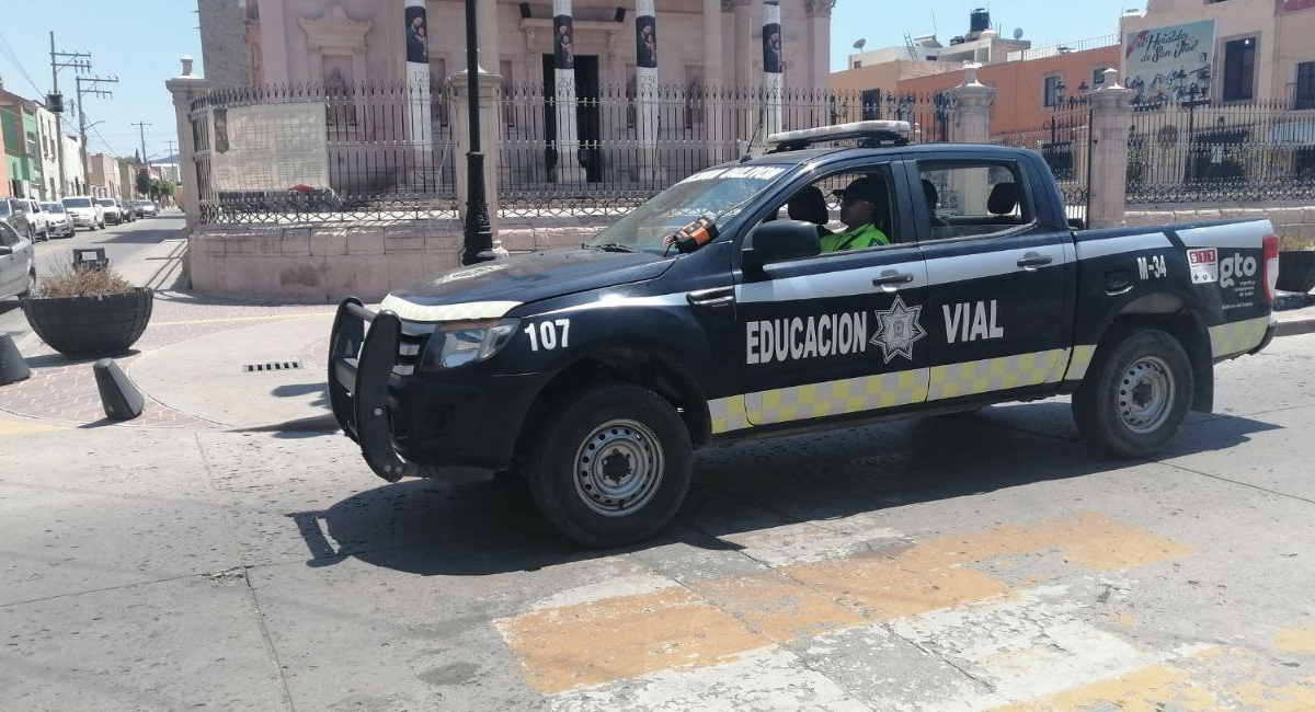 Reforzarán seguridad en el centro de San José Iturbide tras asalto al Oxxo