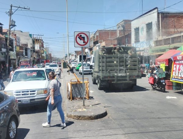 Ante asesinato de comerciante en el Tomasa Esteves de Salamanca, Sedena refuerza seguridad 