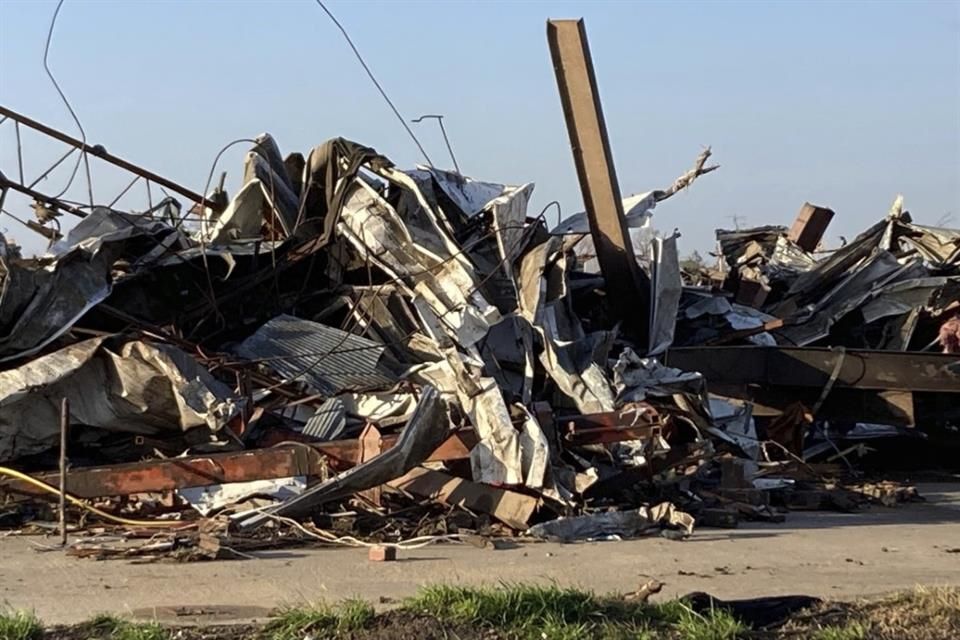 Al menos 23 muertos por tormentas y tornado que arrasan estado de Misisipi, Estados Unidos 