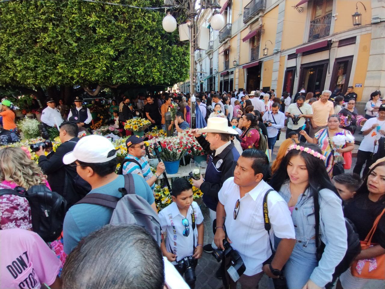 Lleno de colores y tradiciones: así se vivió el Día de las Flores en Guanajuato Capital