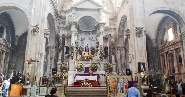 Iglesias de Guanajuato realizan los preparativos para las devociones de Semana Santa