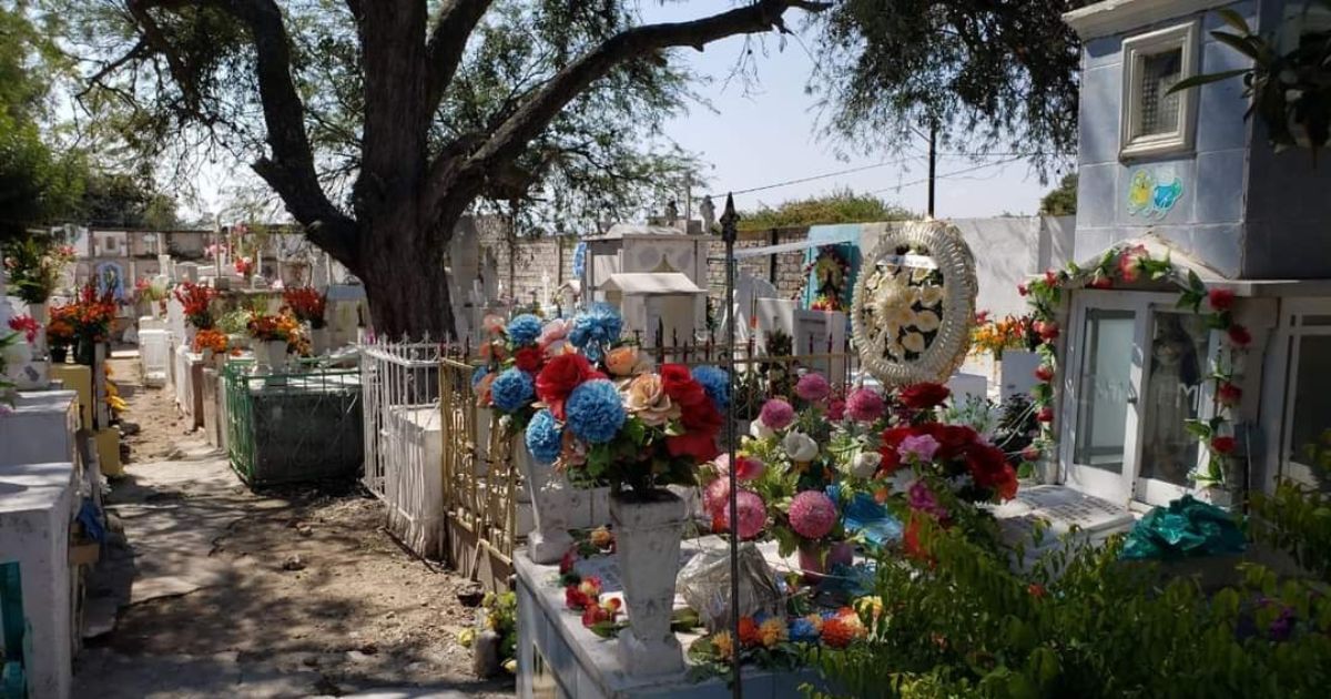 Falta espacio en cementerio de Huanímaro: no han inaugurado la primera etapa