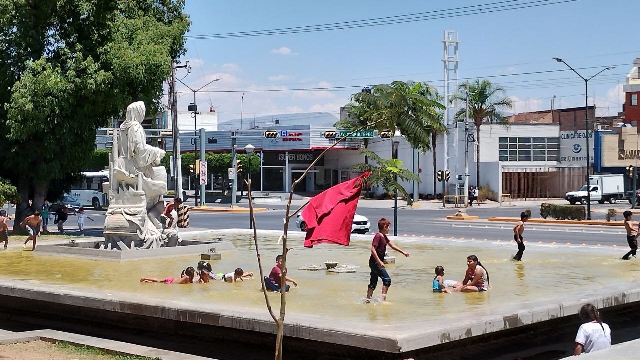 Balneario y zona de descanso: así es el Parque Hidalgo de León el Sábado de Gloria