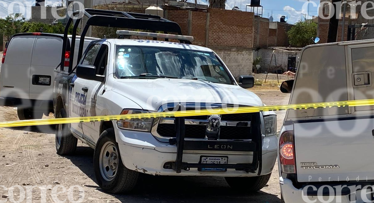 Abandonan el cadáver de un hombre debajo de un puente vehicular en Cortazar