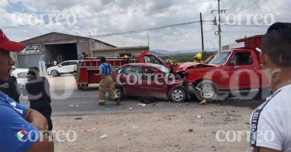 Choque entre dos vehículos en la carretera a San Felipe deja una persona lesionada 