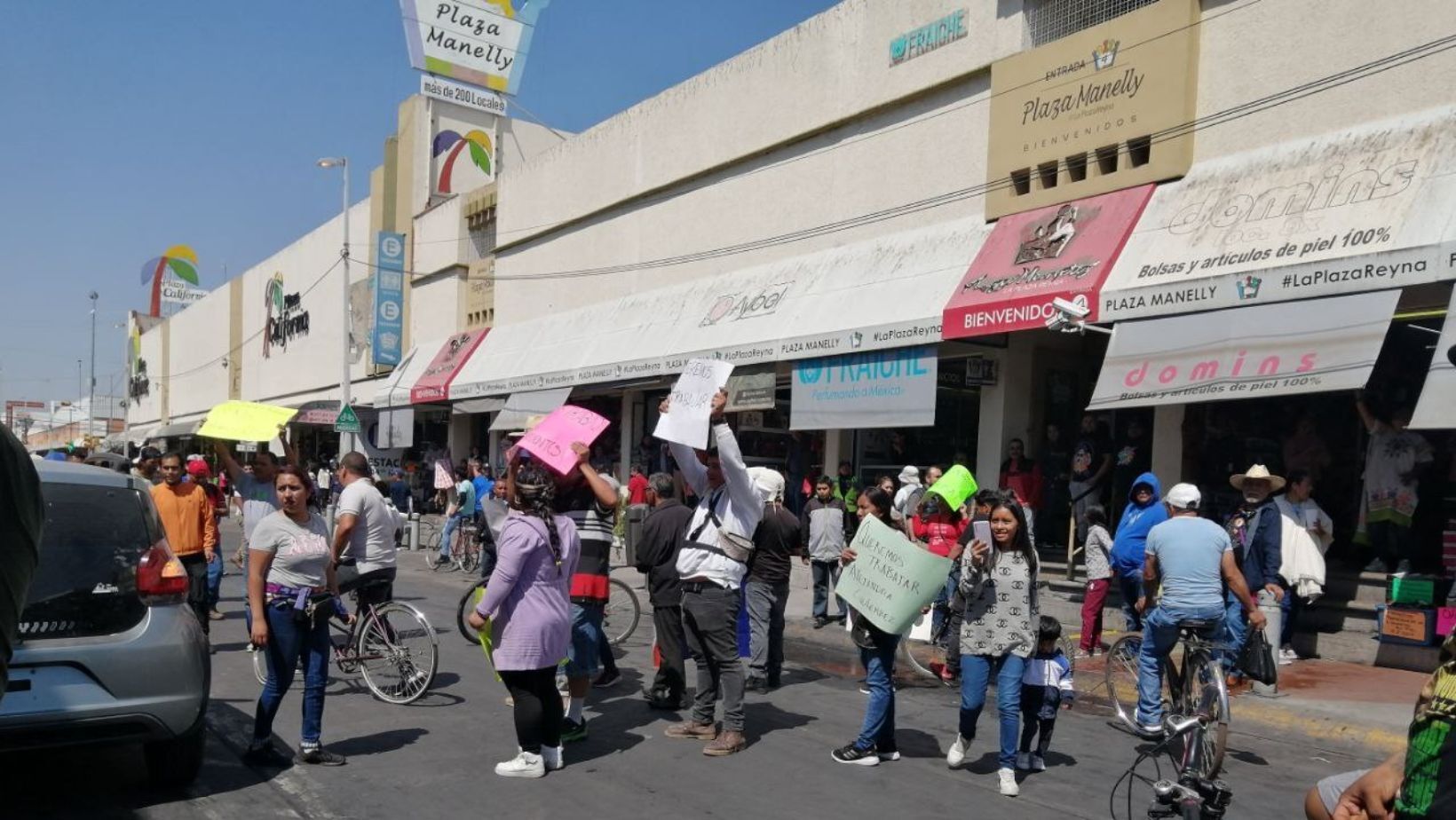 Aplican multas a insistentes comerciantes de Zona Piel León