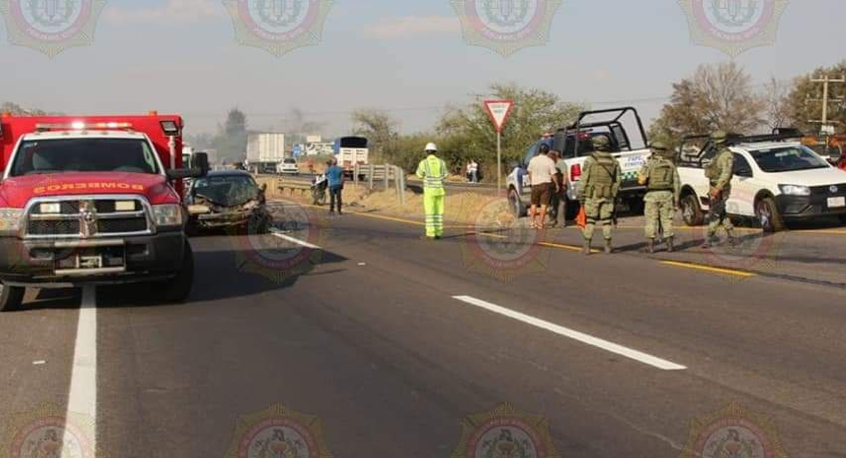 Choque en la carretera Pénjamo-La Piedad deja 2 muertos y 4 lesionados 