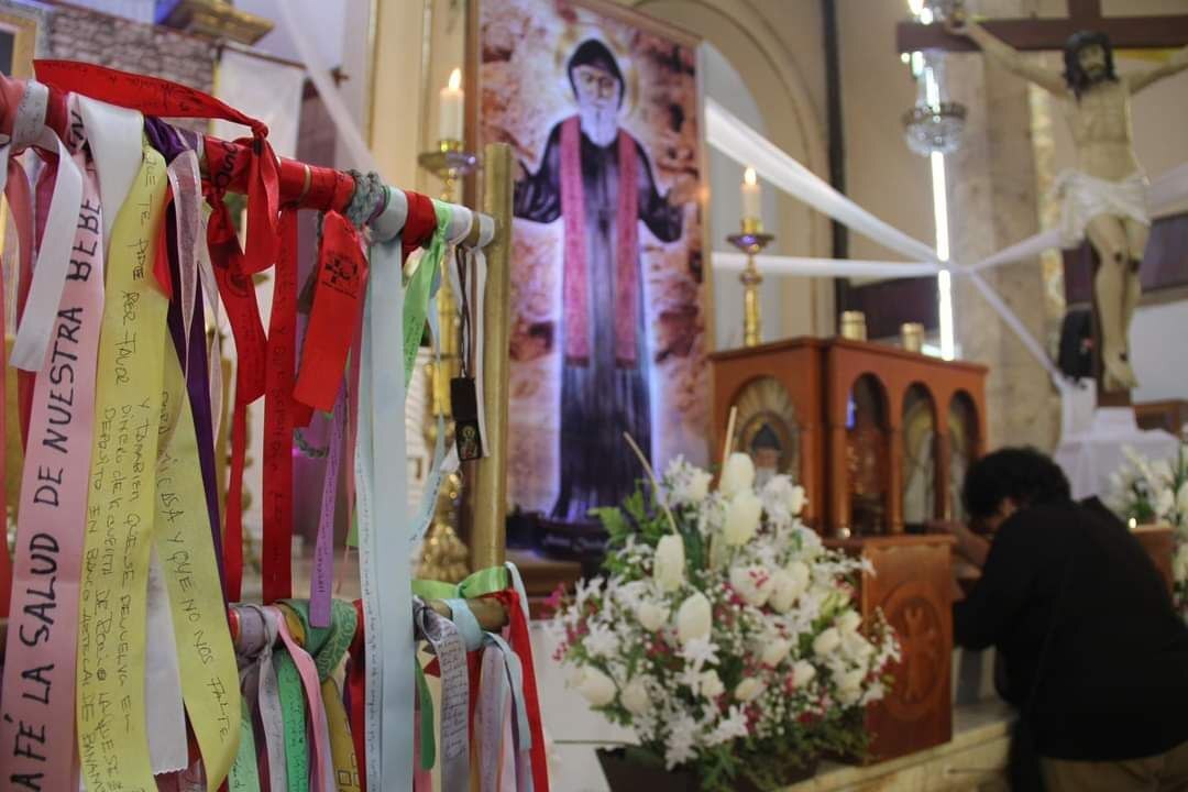 Llegan a Celaya, las reliquias de San Charbel 