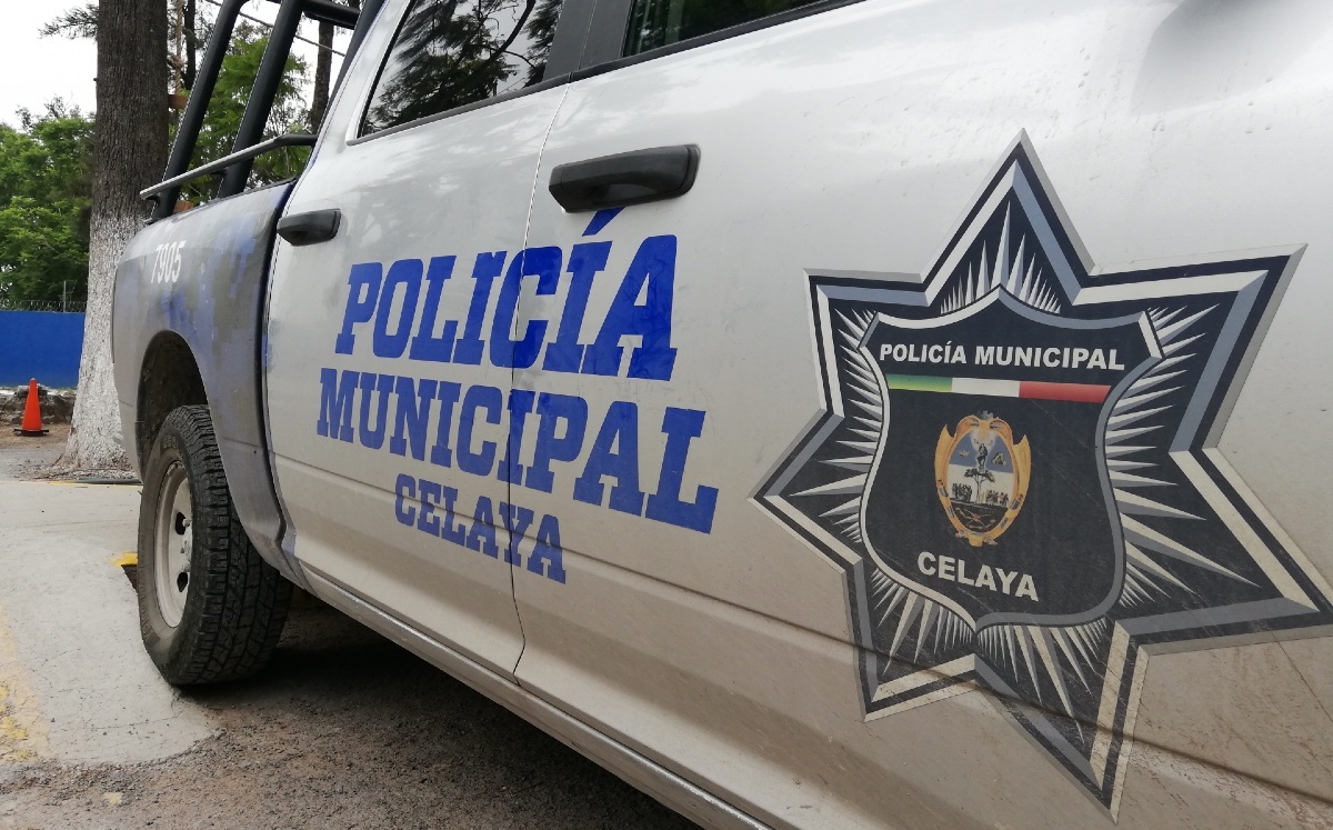 Policías que agredieron a reportero en Celaya les caerá “todo el peso de la ley”, asegura alcalde 