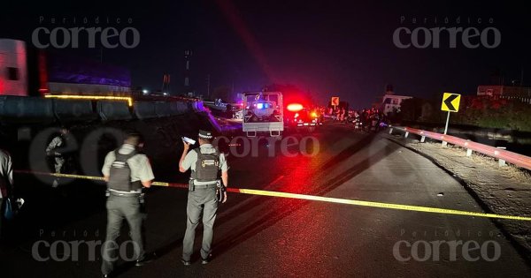 Fuerte choque en la carretera Irapuato-Abasolo deja un muerto y ocho heridos